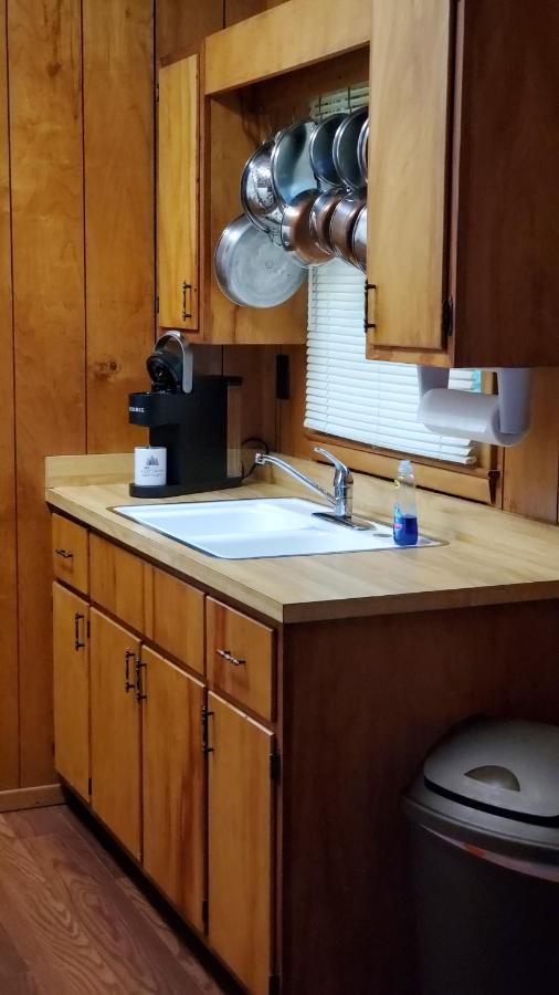 Cozy Creek Hotel 3*